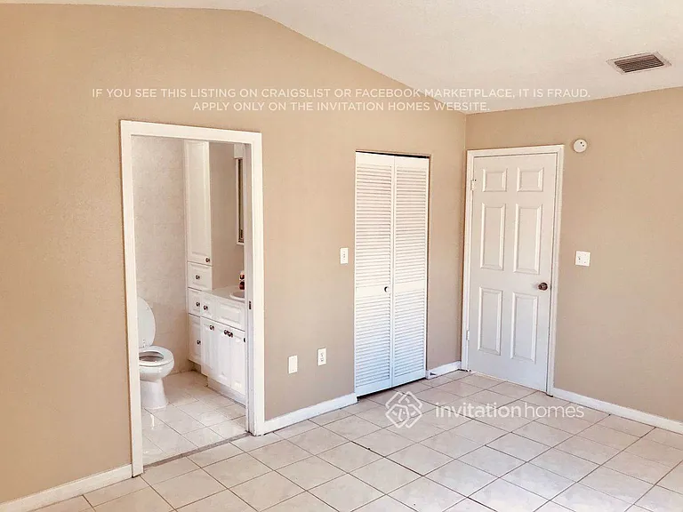 9775 NW 126th Ter — Photo 12