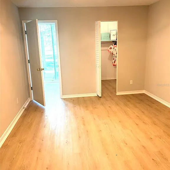 4890 Bay St NE #127 — Photo 15