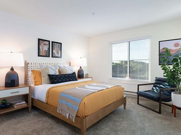 4th image of 801 Marine Pkwy #101