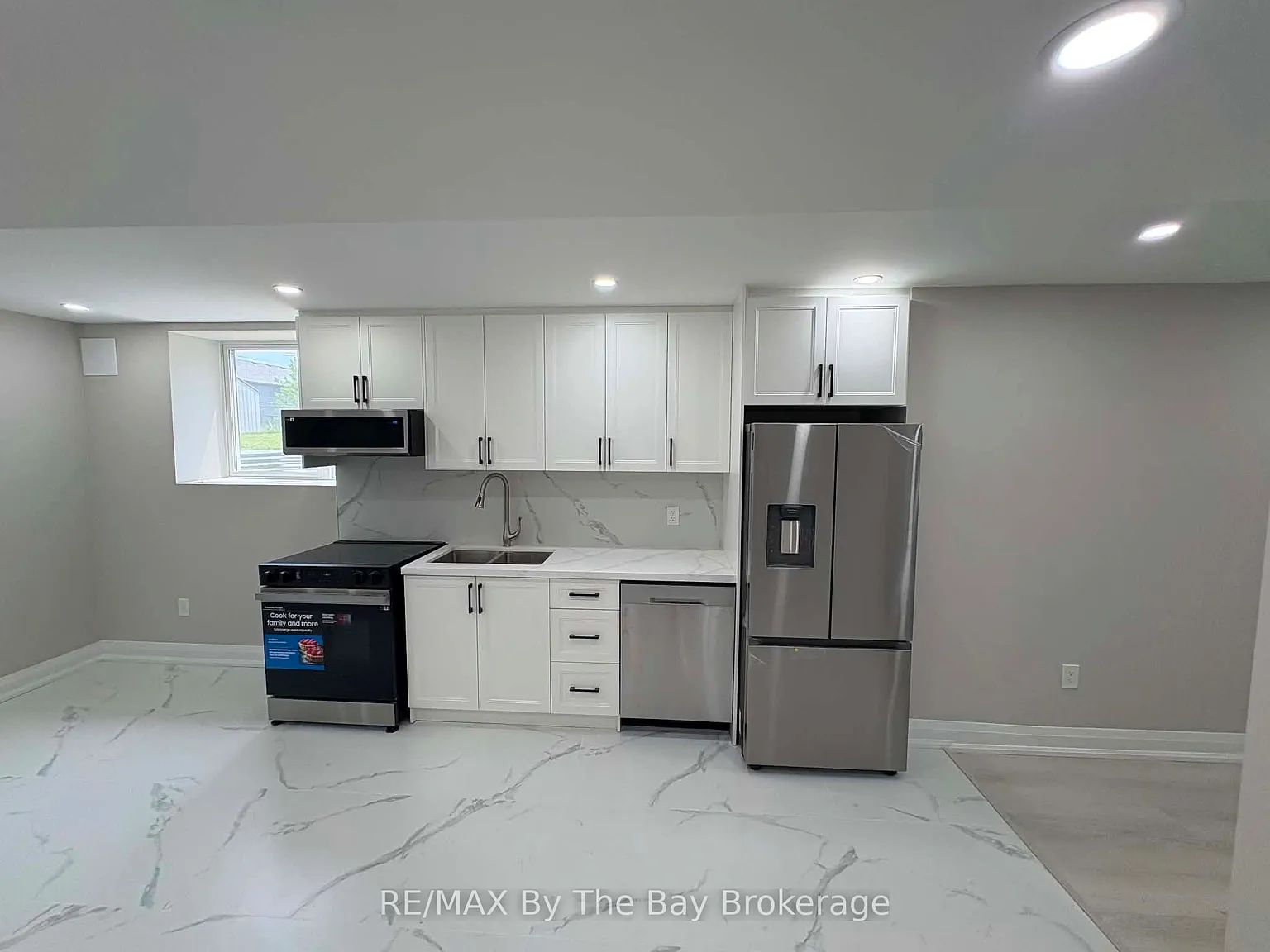 2 bed, $1,800 — Photo 3