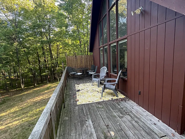 10 Pileated Woodpecker Ln — Photo 26