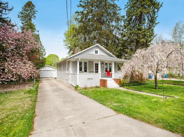 1417 Pinehurst Blvd, Kalamazoo, MI 49006