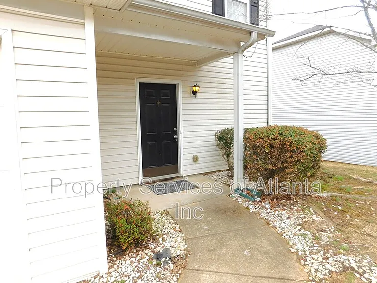 6431 Shadow Ct — Photo 2