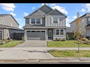 8710 N 1st St, Ridgefield, WA 98642