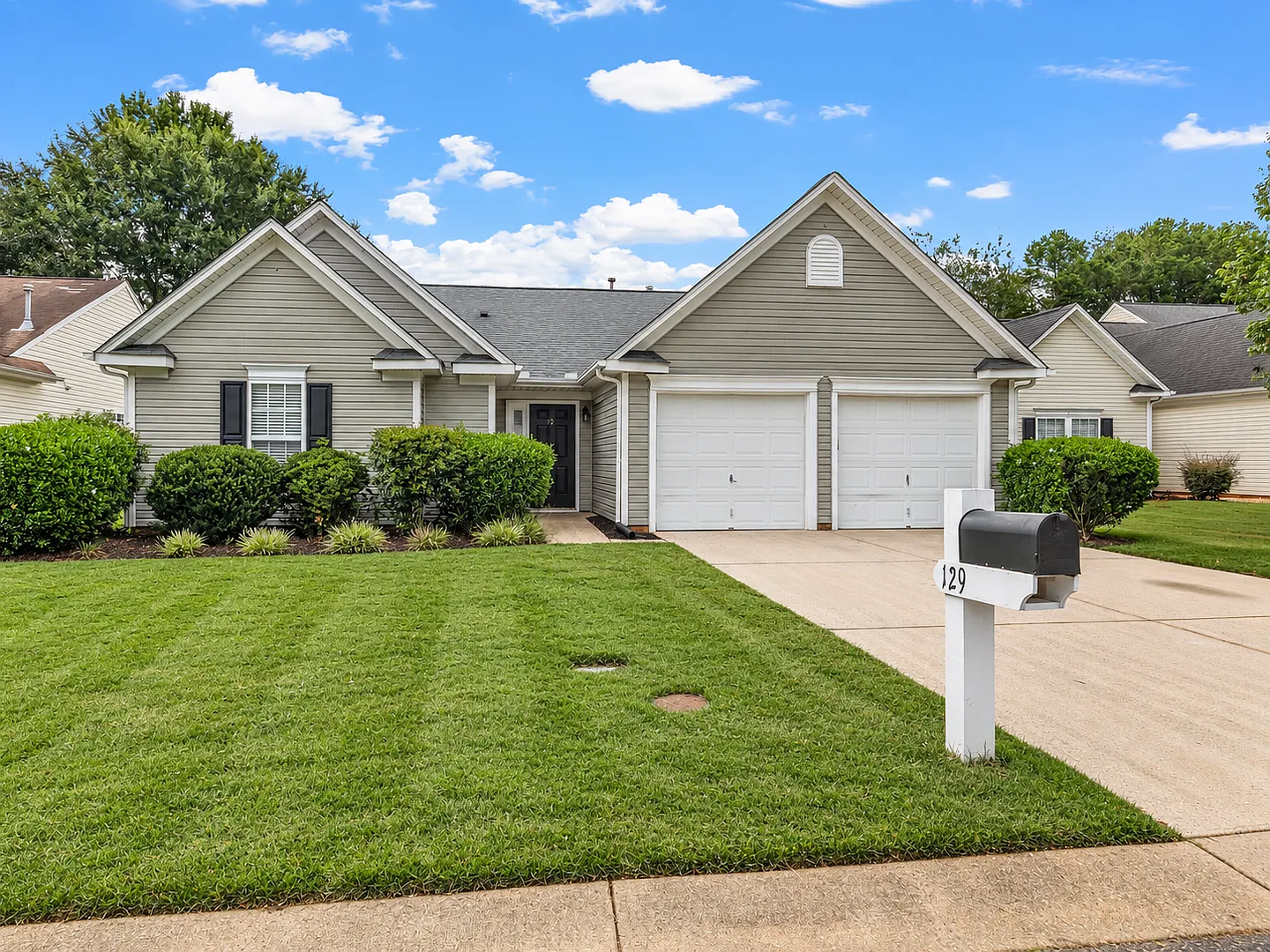 Five Forks Area, 3 BR, 2 BA, 2 Car Garage Split Floor Plan, Community Pool — Photo 1