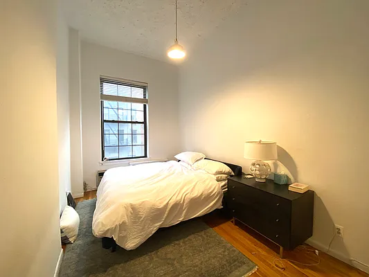 Rented by R New York | media 7