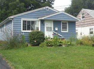 403 Drexler St, Liverpool, NY 13088