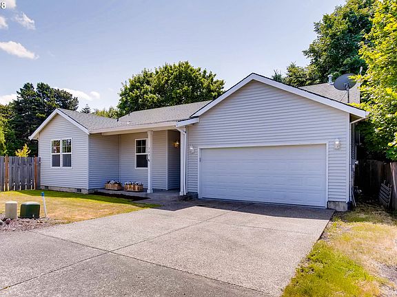 2nd image of 302 SE 37th Ave