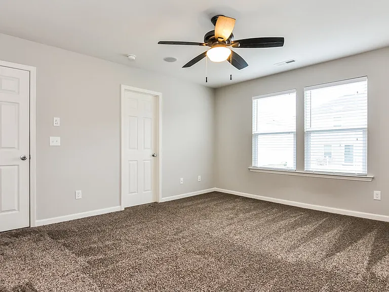 84 Pamlico Dr — Photo 8