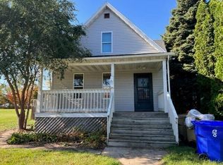 5904 18th Ave, Kenosha, WI 53140