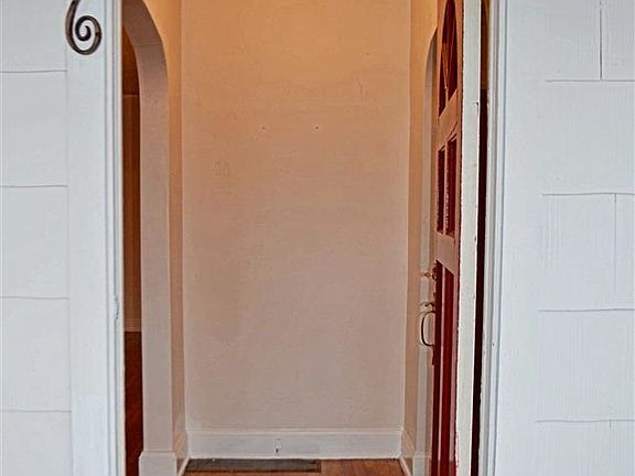 4th image of 6 N Haven Dr