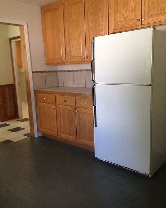2nd image of 226 Hayley St