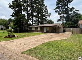 3703 Hickory St, Texarkana, AR 71854
