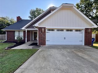 2418 Whispering Oak Dr, Seminole, OK 74868