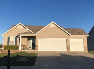 319 Marble Bend Dr, Wentzville, MO 63385
