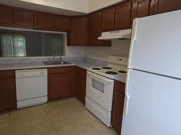 2nd image of 9633 Hastings Dr