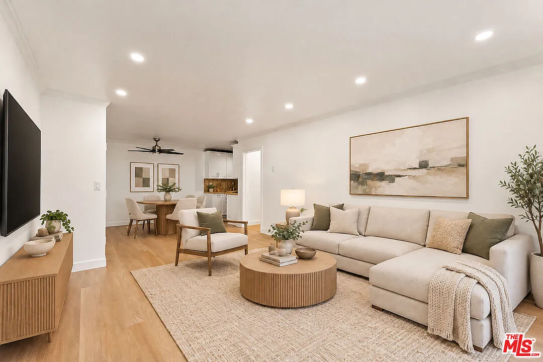 3 bed, 3.0 bath, 1500 sqft, $5,600 — Photo 1