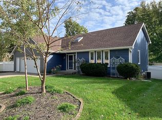 101 SE Colony Dr, Lees Summit, MO 64063