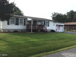 2611 N Marine Ave, Baltimore, MD 21219