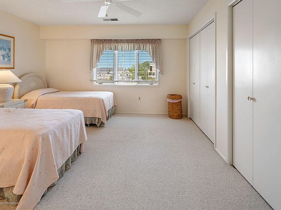 3rd image of 2300 Long Beach Blvd #5