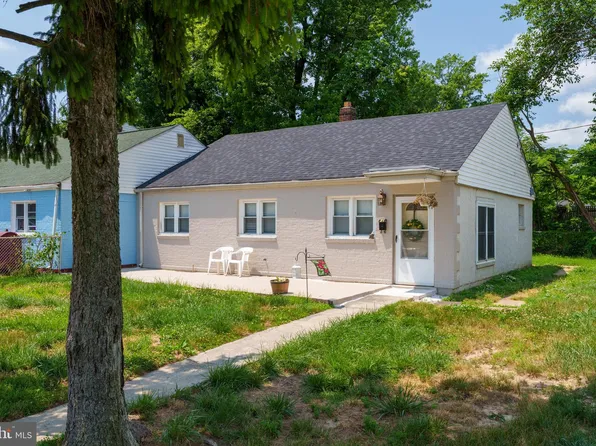 21 Cahalan Rd, New Castle, DE 19720