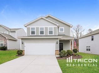 9118 Magnolia Lily Ave, Charlotte, NC 28227