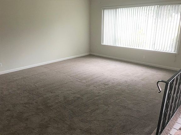 3rd image of 1362 Park Pleasant Cir