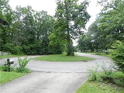 2nd image of 4015 Klintilloch Ct