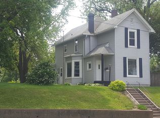 1474 Washington St, Muscatine, IA 52761