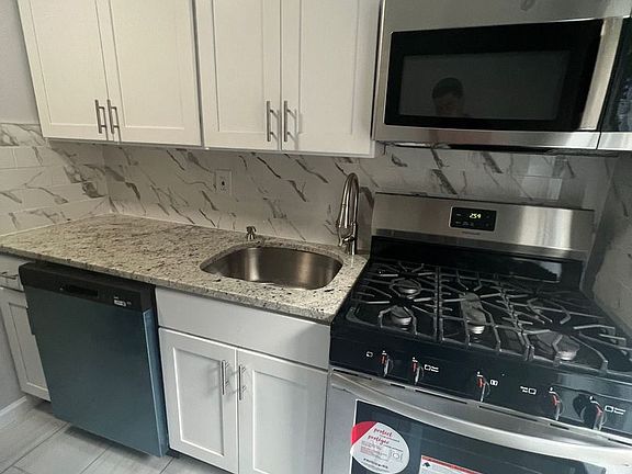 5th image of 56 Prospect St #154-C8