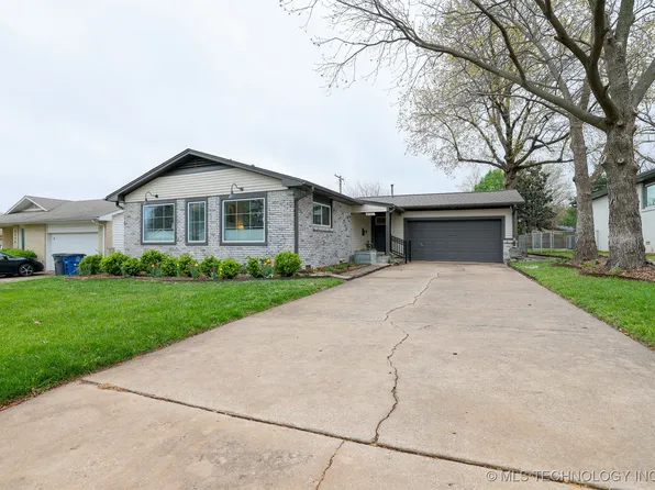 5720 E 24th St, Tulsa, OK 74114