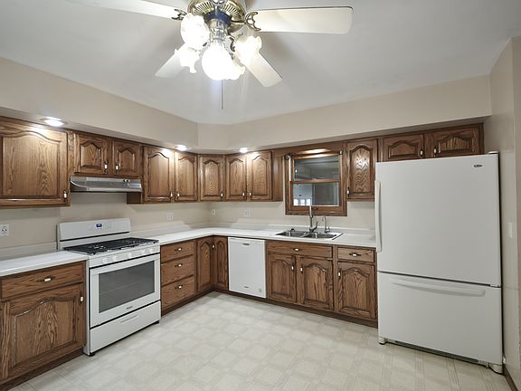 3rd image of 15478 Norelius Rd