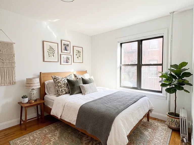105 Haven Ave #2E — Photo 1