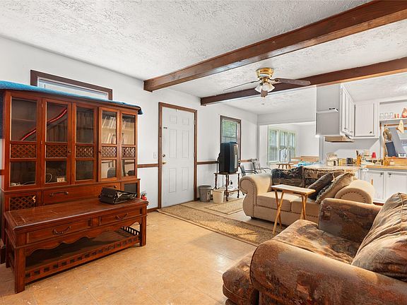 3rd image of 364 Mesquite