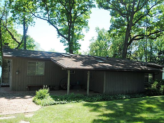 4th image of N5570 Old Oak Ln