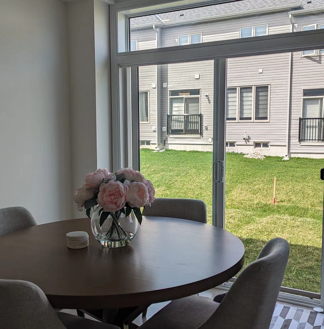 4 bed, $2,700 — Photo 2