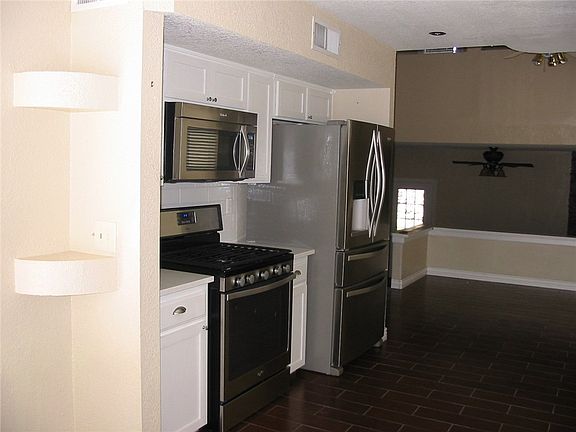 3rd image of 7117 Tierra Taos Dr