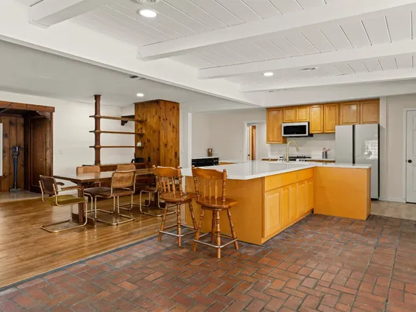 700 E A Street, Dixon, CA 95620