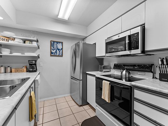 4th image of 200 Golf View Drive #3 BLDG A