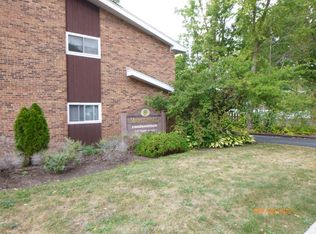 720 Maple Ave APT G, Downers Grove, IL 60515