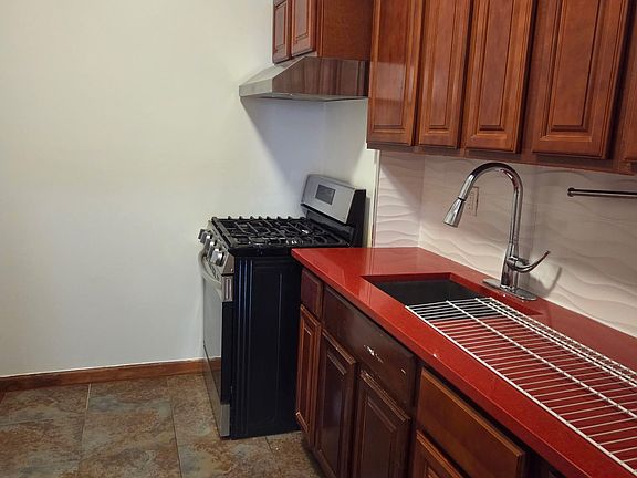 5th image of 97-00 90th St