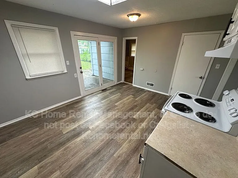 7707 E 108th Ter — Photo 10
