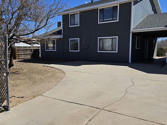 2nd image of 85 N Oak Dr
