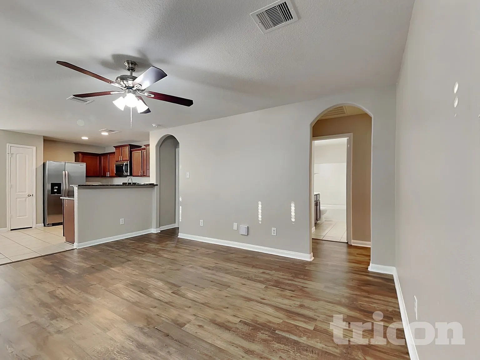 8122 Hall View Drive Houston TX — Photo 4