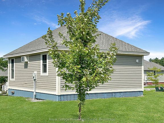 4th image of 63 Butternut Ln #95