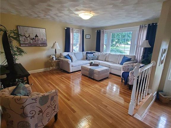 3rd image of 44 W Highland Ave