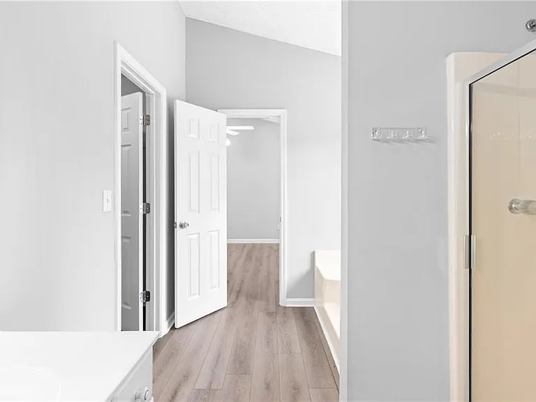 2110 Racquet Club Cir — Photo 28