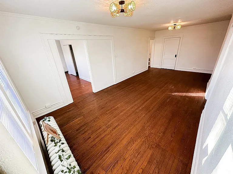 2600 Kingman Blvd #33 — Photo 6