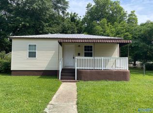 924 Windsor St, Gadsden, AL 35903