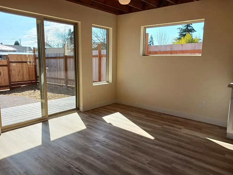 4253 S Spencer St — Photo 19